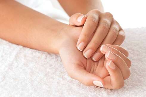 Soin bien-être MANUCURE OU PEDICURE